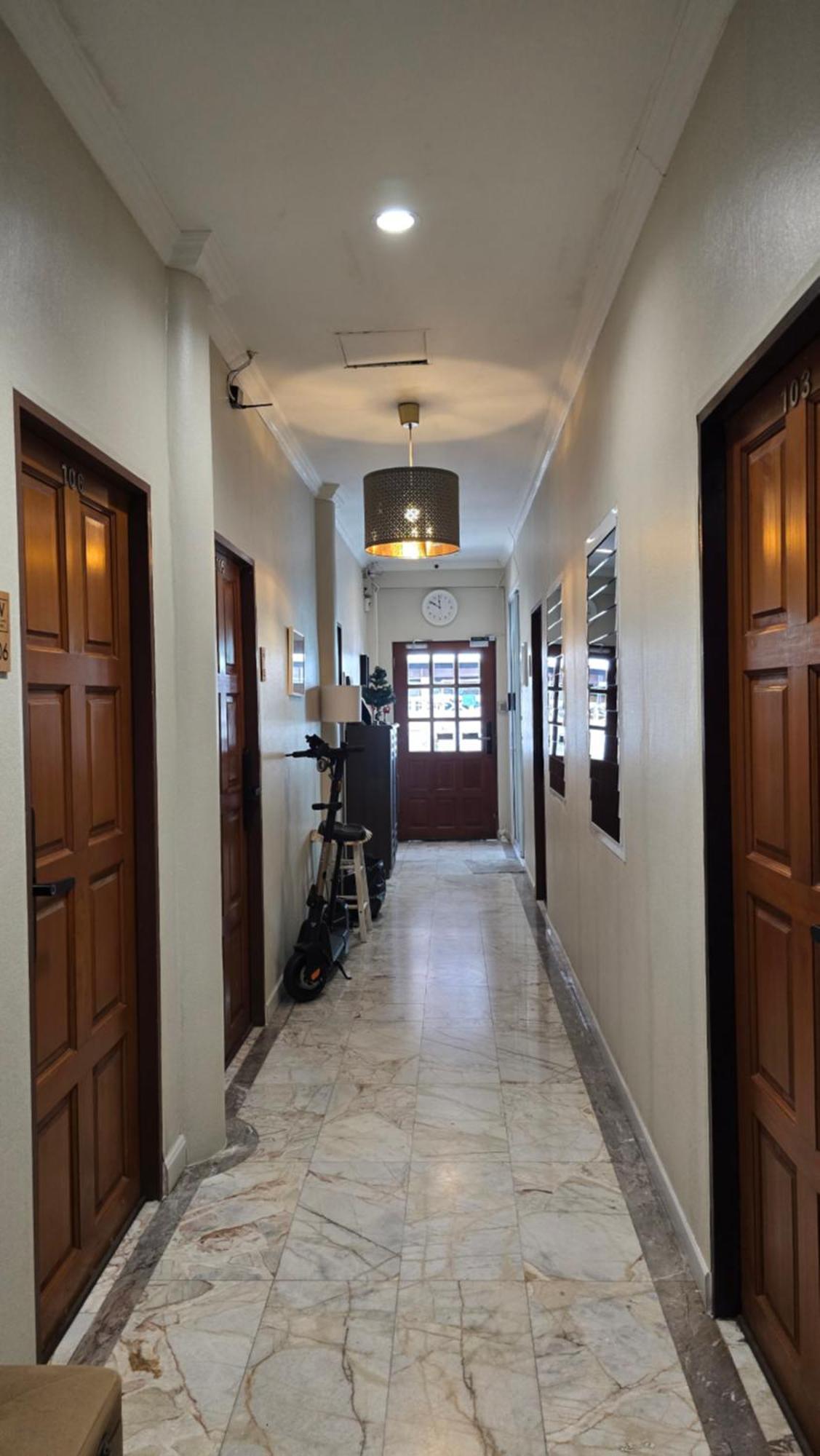 Wang Lang Hostel Бангкок Экстерьер фото