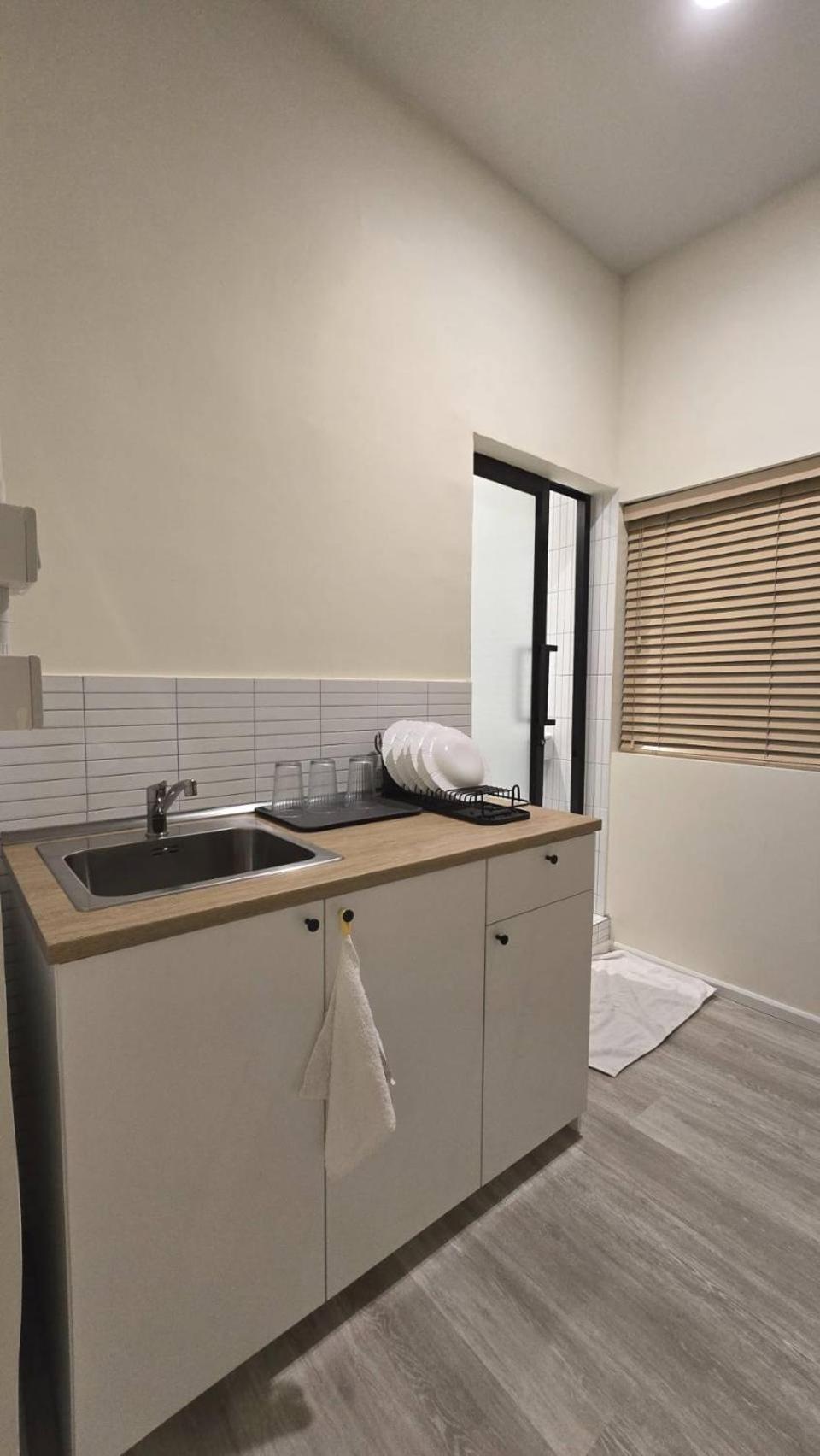 Wang Lang Hostel Бангкок Экстерьер фото