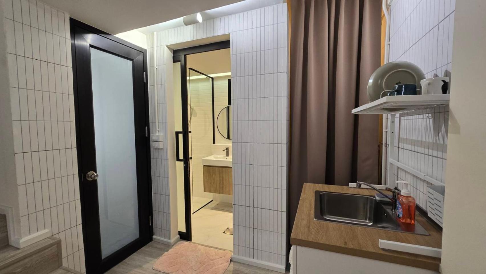 Wang Lang Hostel Бангкок Экстерьер фото