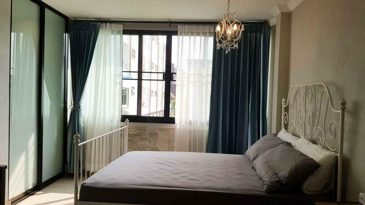 Wang Lang Hostel Бангкок Экстерьер фото